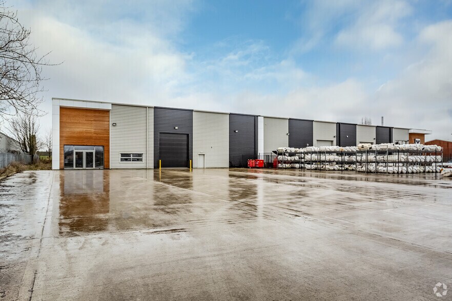 1A Wilson Rd, Liverpool for sale - Primary Photo - Image 1 of 1