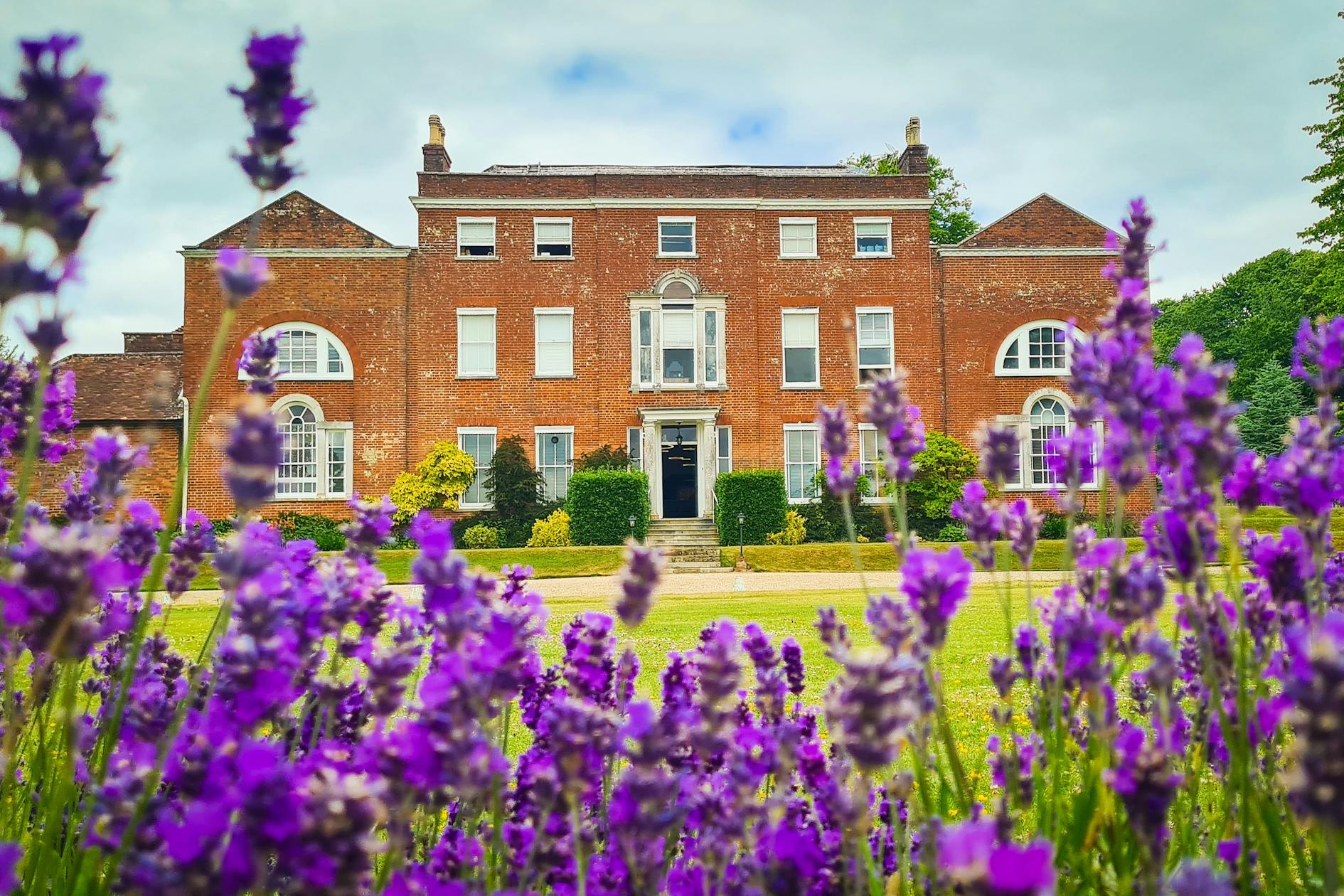 Church Ln, Basingstoke to rent Building Photo- Image 1 of 3
