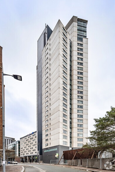 109 Old Hall St, Liverpool to rent - Building Photo - Image 3 of 4