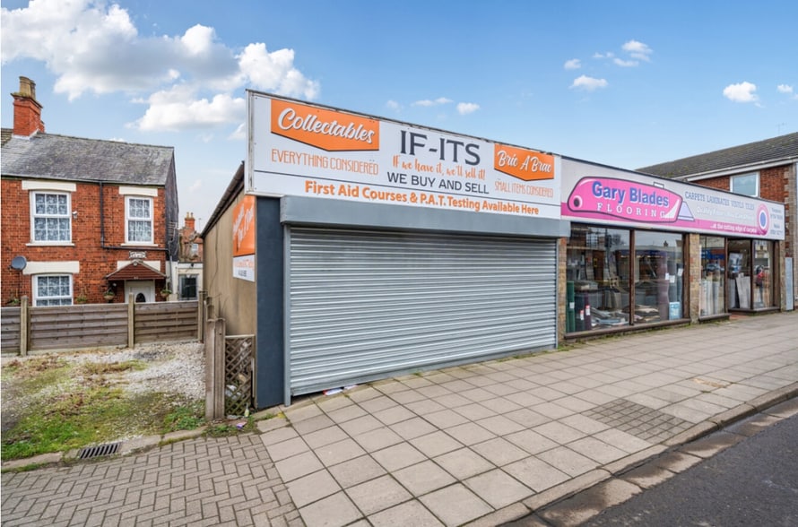 59 Roman Bank, Skegness for sale - Building Photo - Image 2 of 6