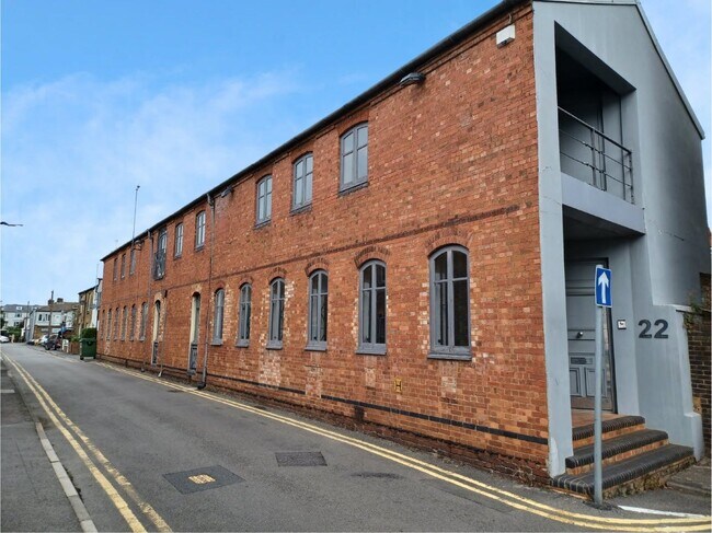 More details for 22 Russell St, Windsor - Office to Rent