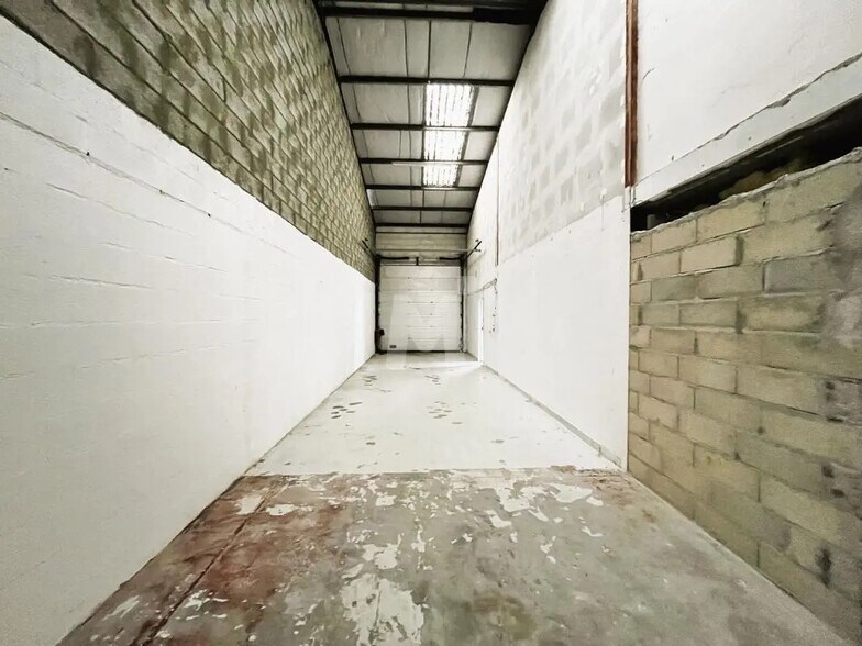 Office in Lisses to rent - Interior Photo - Image 3 of 16