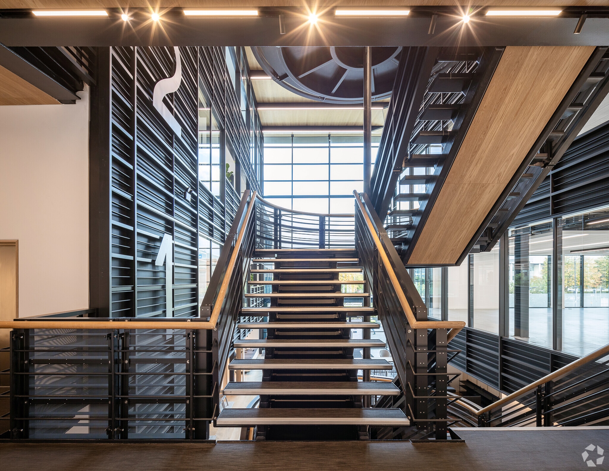 217 Bath Rd, Slough to rent Interior Photo- Image 1 of 5