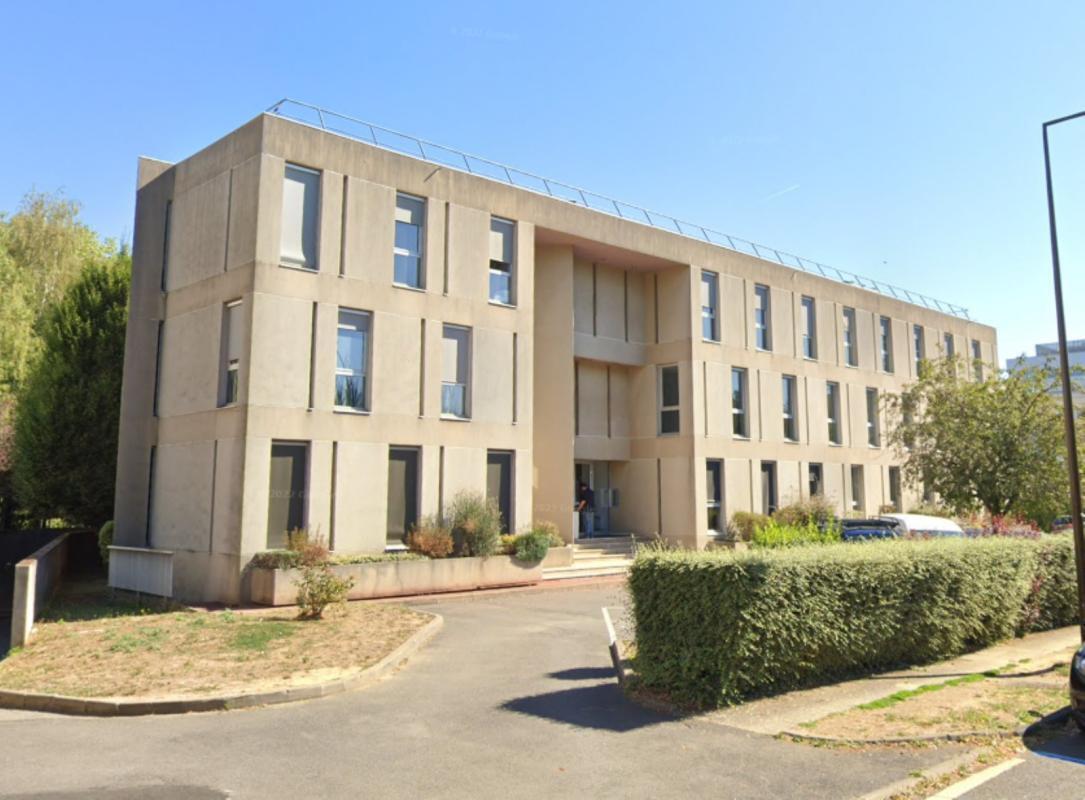 8 Rue Des Frères Caudron, Vélizy-Villacoublay for sale Building Photo- Image 1 of 9