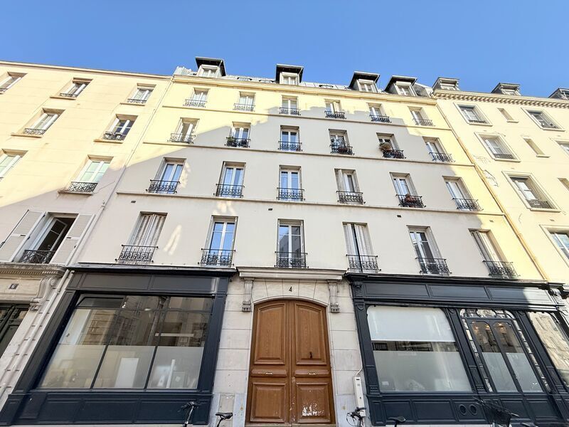 Office in Paris for sale Building Photo- Image 1 of 9