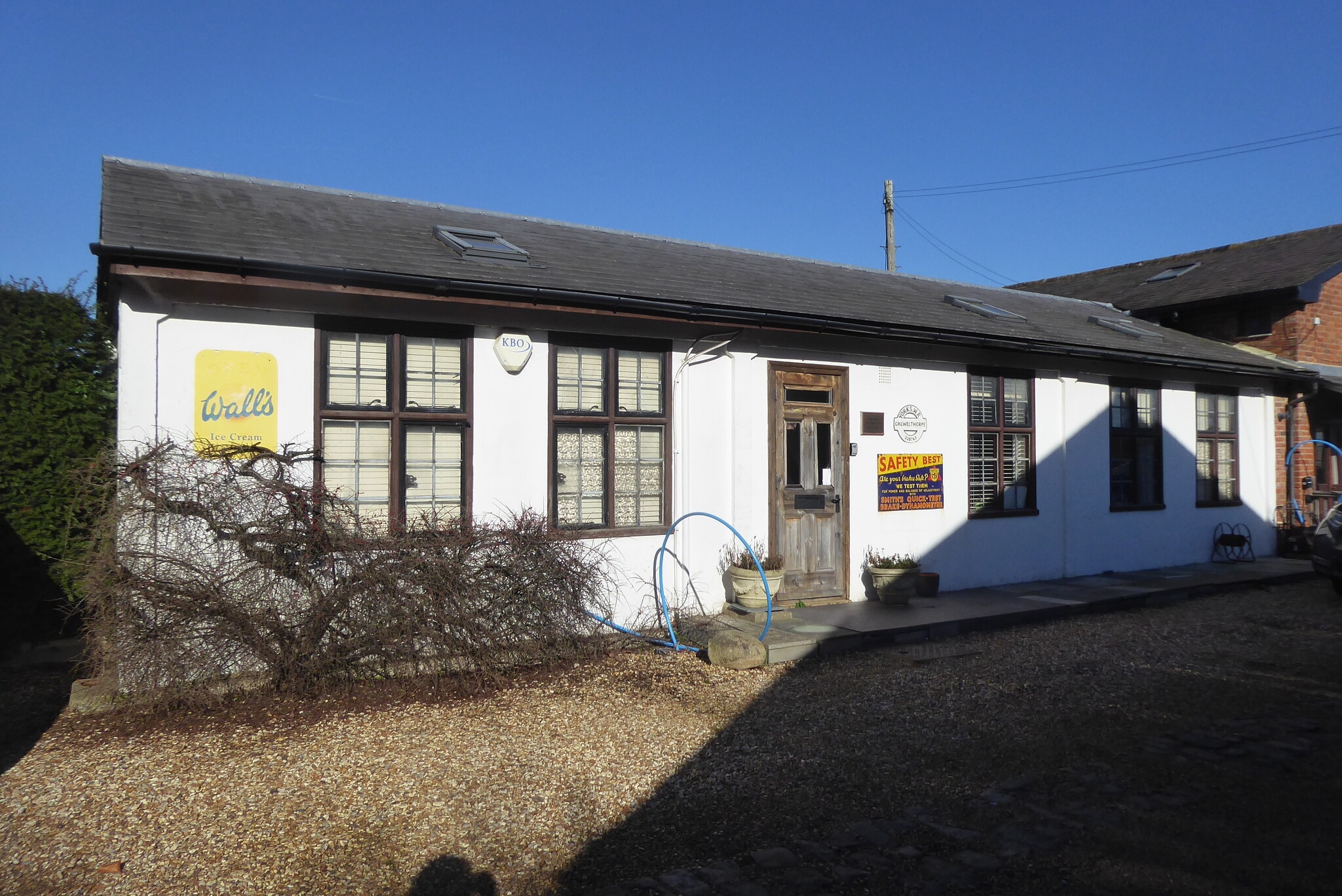 Runfold St. George, Badshot Lea for sale Primary Photo- Image 1 of 1