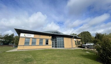 12 Colima Ave, Sunderland to rent Building Photo- Image 1 of 7