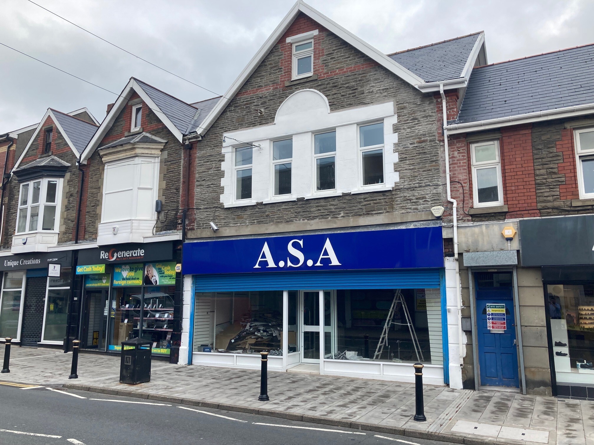 195 High St, Blackwood to rent Primary Photo- Image 1 of 2