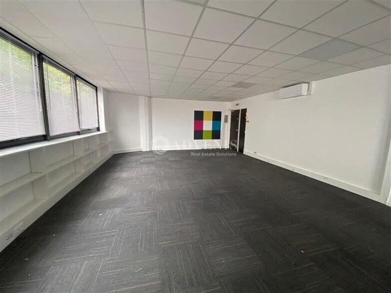 Office in Lognes to rent - Interior Photo - Image 3 of 10