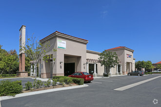 640 Hacienda Dr, Vista, CA for rent Building Photo- Image 1 of 9