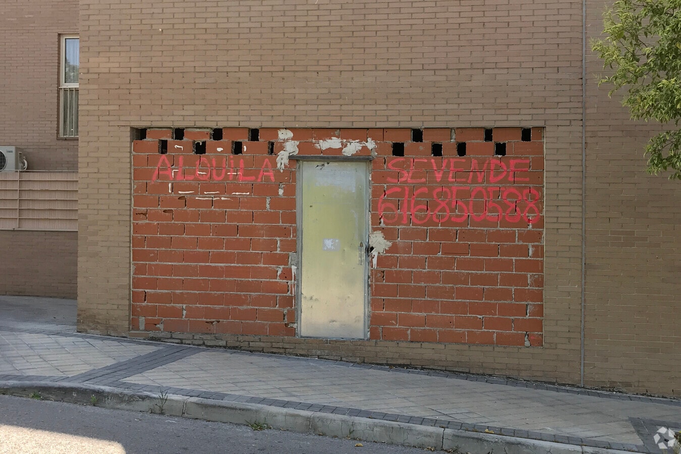 Calle Luis Buñuel, 4, Daganzo de Arriba, MAD 28814 - Unit Esc. 1 - - Interior Photo - Image 2 of 2