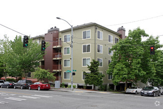 More details for 8745 Greenwood Ave N, Seattle, WA - Residential for Sale