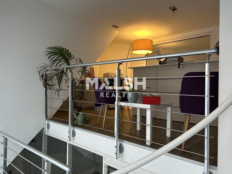 Office in Lyon to rent - Interior Photo - Image 2 of 10