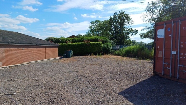 Stoke Albany Rd, Desborough to rent - Building Photo - Image 3 of 4