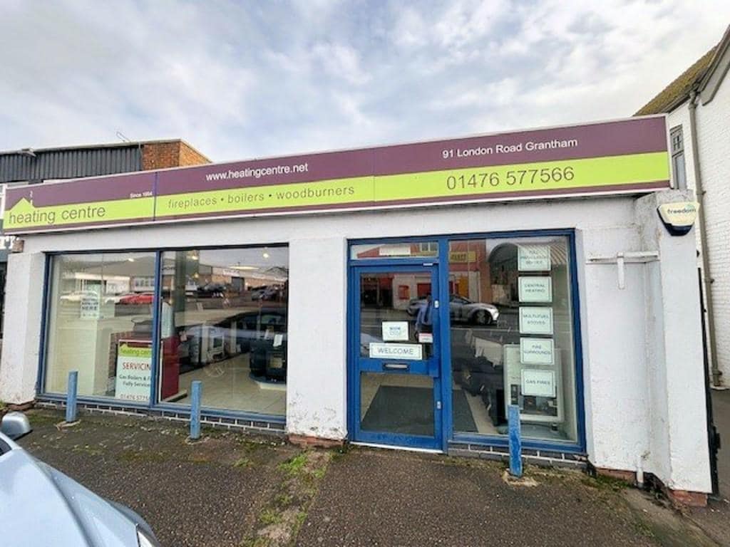 91-93 London Rd, Grantham to rent Building Photo- Image 1 of 1