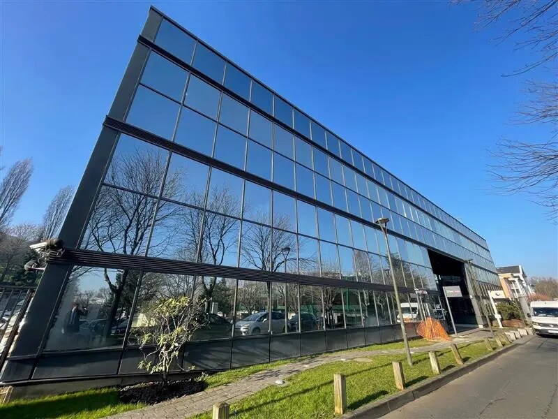 Office in Rosny-sous-Bois to rent Building Photo- Image 1 of 13