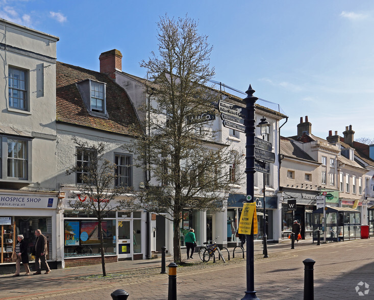 37-39 High St, Alton for rent - Building Photo - Image 2 of 3