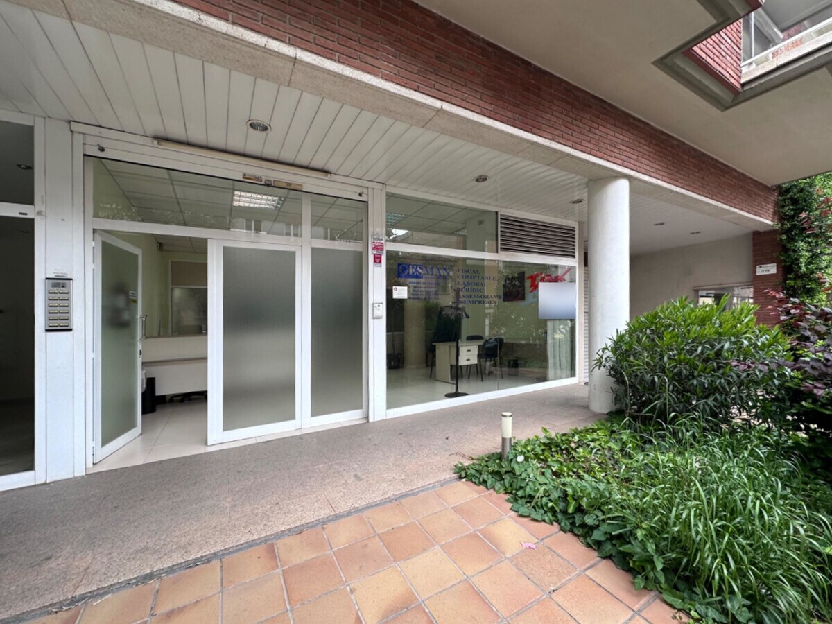 Manresa, BAR 08243 -  -  - Floor Plan - Image 1 of 4