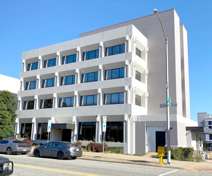 2700 Washington Ave, Newport News, VA for rent - Building Photo - Image 1 of 12