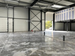 4 Rue Alessandro Volta, Carquefou for sale Interior Photo- Image 1 of 5