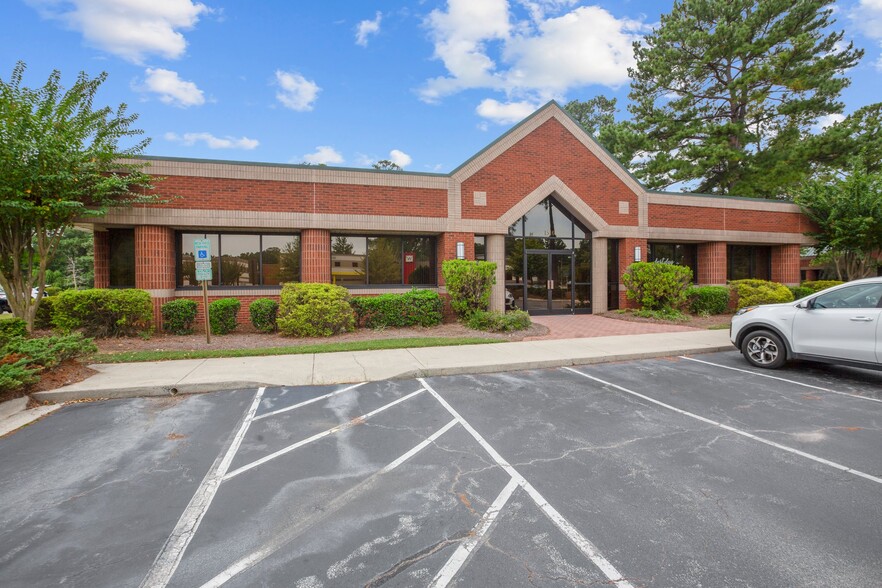 1510 E Arlington Blvd, Greenville, NC for sale - Building Photo - Image 1 of 1