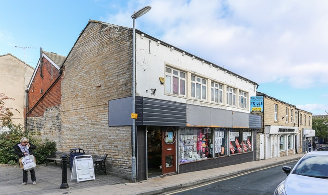 More details for 8-10 Cheapside, Cleckheaton - Retail to Rent