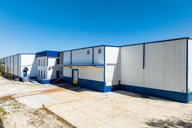 More details for 4206 Mercantile Ave, Naples, FL - Industrial to Rent