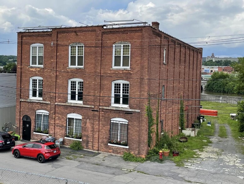 20-22 River St, Amsterdam, NY for sale - Building Photo - Image 1 of 1