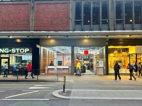 High Rd, London to rent Interior Photo- Image 1 of 1