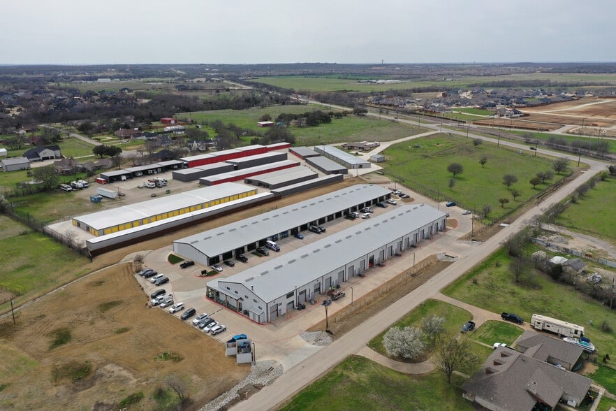 2126 Hamilton Rd, Argyle, TX to rent - Building Photo - Image 2 of 14