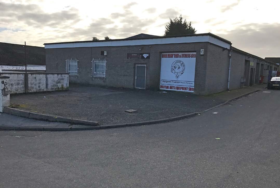 209 Glasgow Rd, Bonnybridge for sale Primary Photo- Image 1 of 1