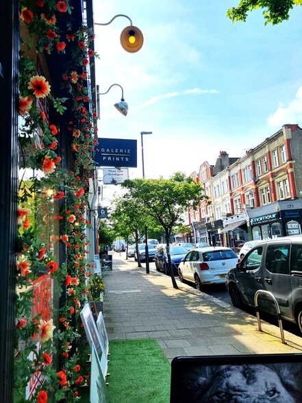 152 Arthur Rd, London to rent - Building Photo - Image 2 of 6