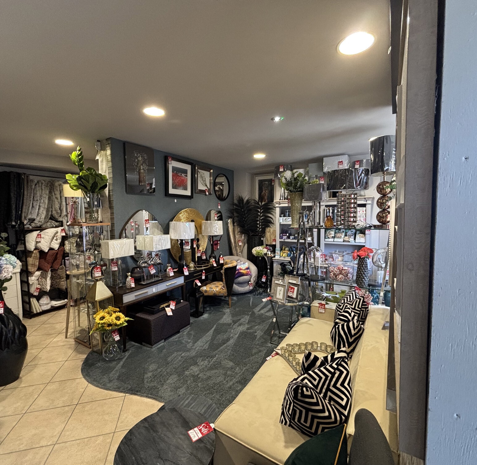 28-30 High St, Inverurie to rent Interior Photo- Image 1 of 1