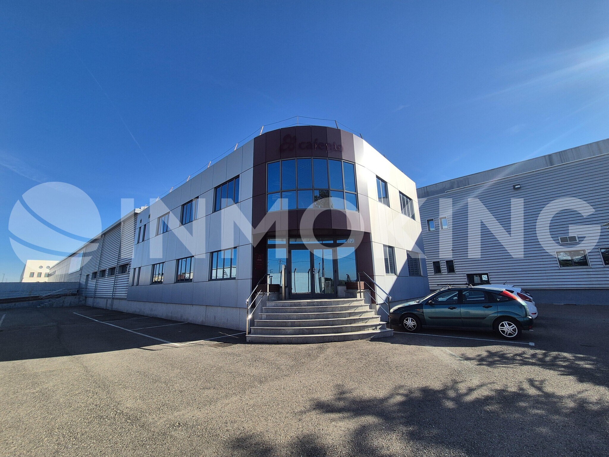 Industrial in Alzira, Valencia to rent Primary Photo- Image 1 of 4