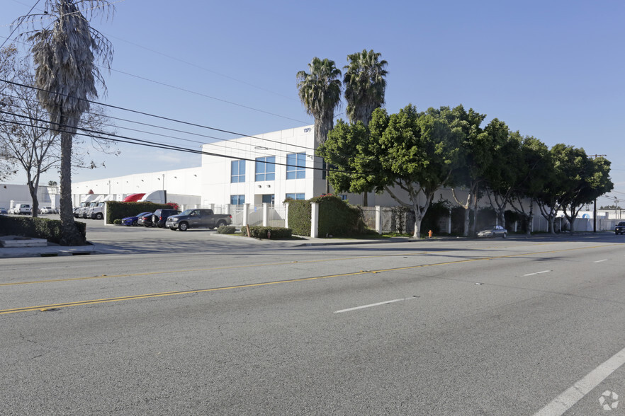 1371 S Santa Fe Ave, Compton, CA for sale - Primary Photo - Image 1 of 1