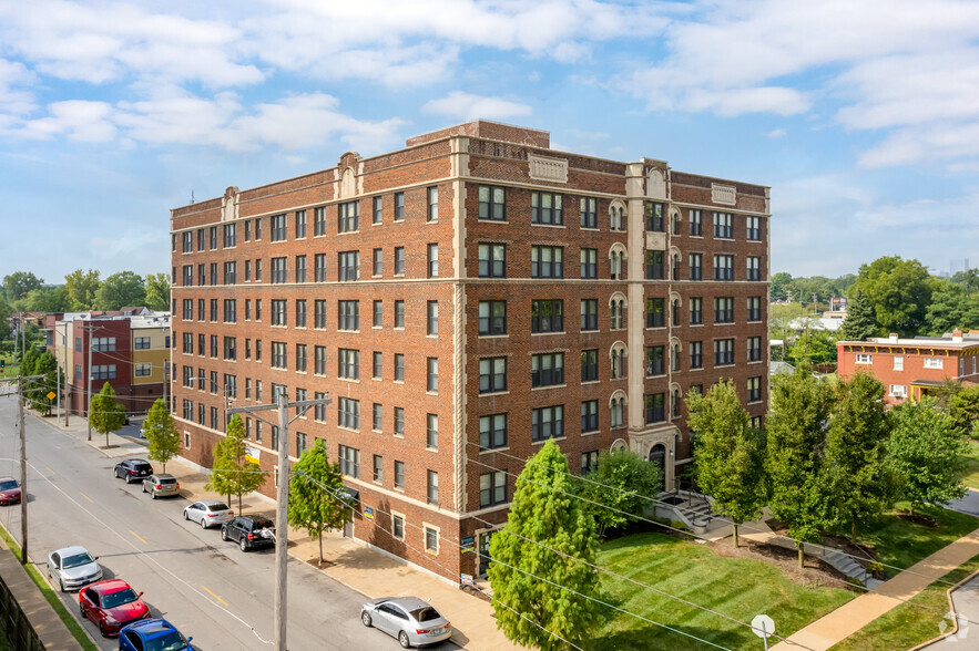 5904 Enright Ave, Saint Louis, MO for sale - Building Photo - Image 1 of 1