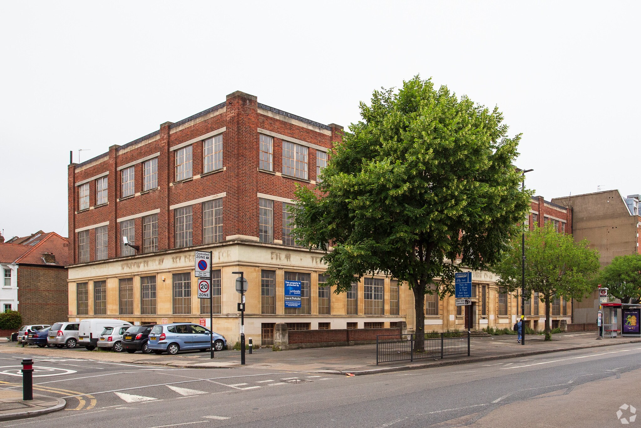 16 The Vale, London to rent Primary Photo- Image 1 of 5