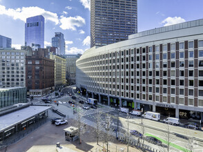 2 Center Plz, Boston, MA for rent Building Photo- Image 1 of 7