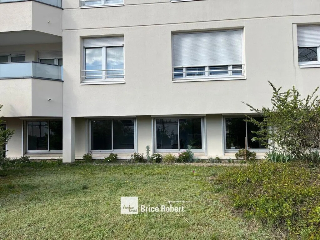 Vente Bureaux 104 m² - Photo 1