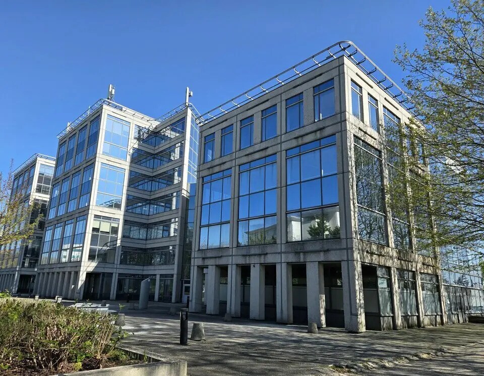 Office in Villepinte for sale Building Photo- Image 1 of 12