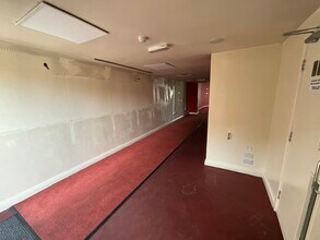 47&49 London Road, Newcastle Under Lyme to rent Interior Photo- Image 2 of 7