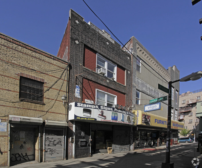 622-626 Broadway, Brooklyn, NY for rent - Primary Photo - Image 1 of 6