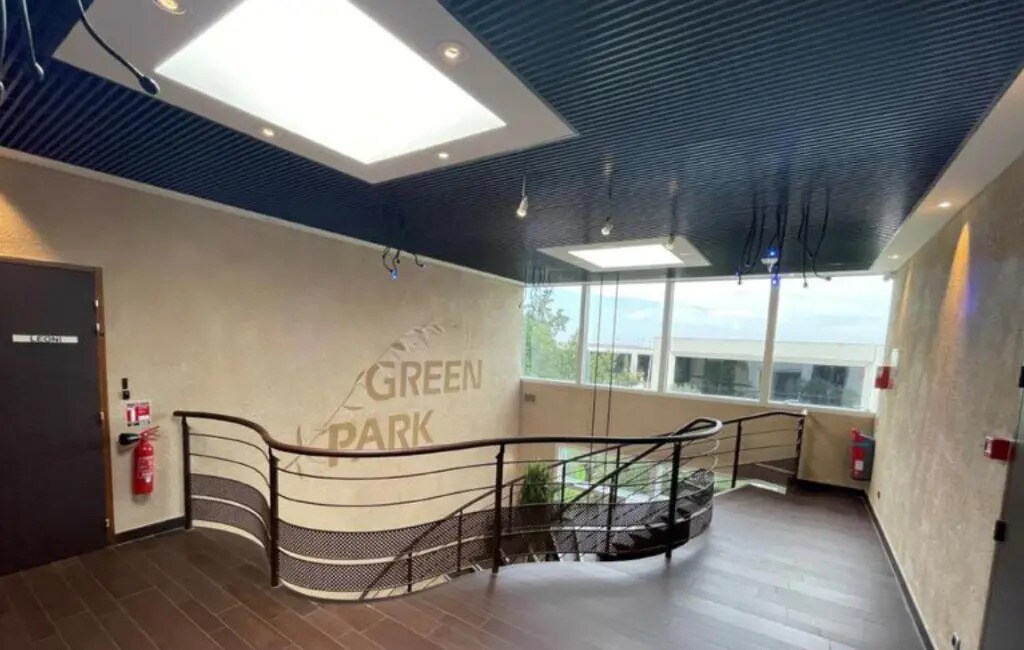 57 Avenue Jean Monnet, Colomiers to rent Building Photo- Image 1 of 6