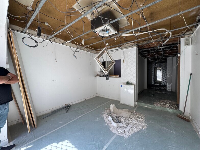 14 Rue Saint-Hilaire, Saint-Maur-des-Fossés to rent - Interior Photo - Image 2 of 5