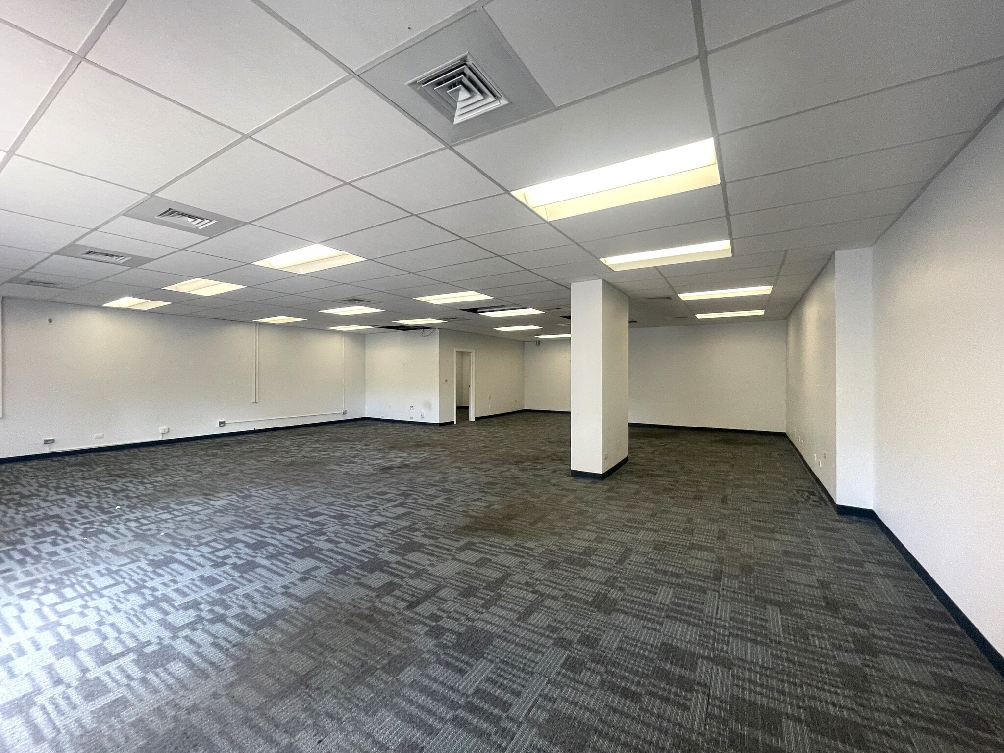 1860 Ala Moana Blvd, Honolulu, HI to rent Interior Photo- Image 1 of 7