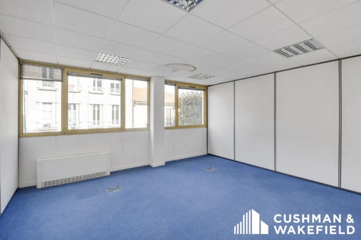 Office in Rueil-Malmaison to rent Building Photo- Image 1 of 6