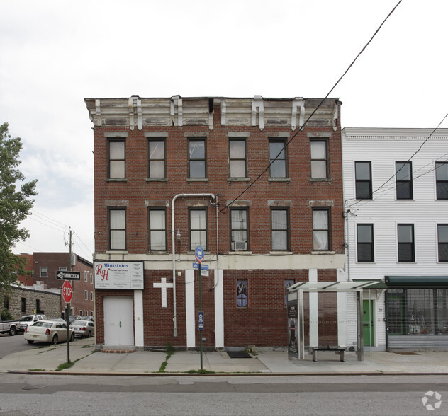 72 Van Dyke St, Brooklyn, NY for rent - Building Photo - Image 2 of 29