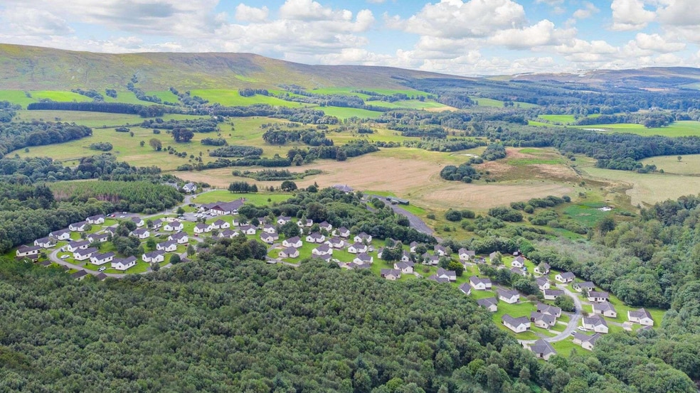 16 Brunston Av, Dailly for sale - Primary Photo - Image 1 of 1