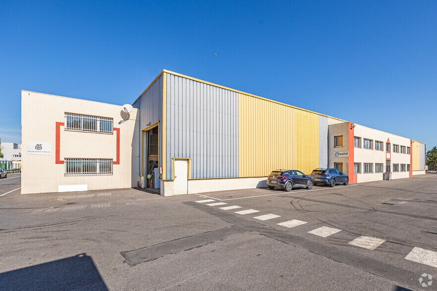 124 Rue Salvador Allendé, Bezons to rent - Building Photo - Image 3 of 4