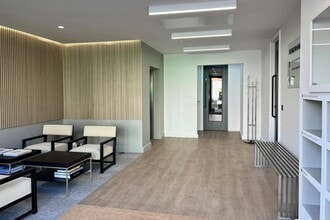 Regatta Pl, Bourne End to rent Interior Photo- Image 2 of 2